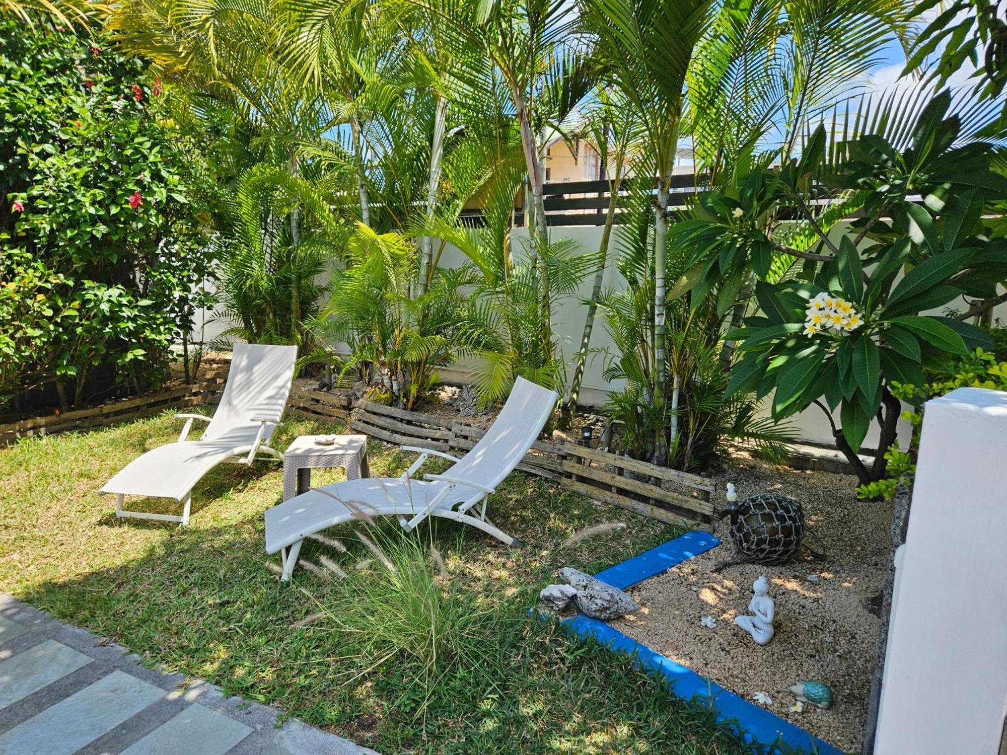 Casa Frangipani Mauritius Apartment Trou d'Eau Douce Bagian luar foto